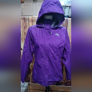 The North Face Girls XL18 Vibrant Purple Ski Jacket